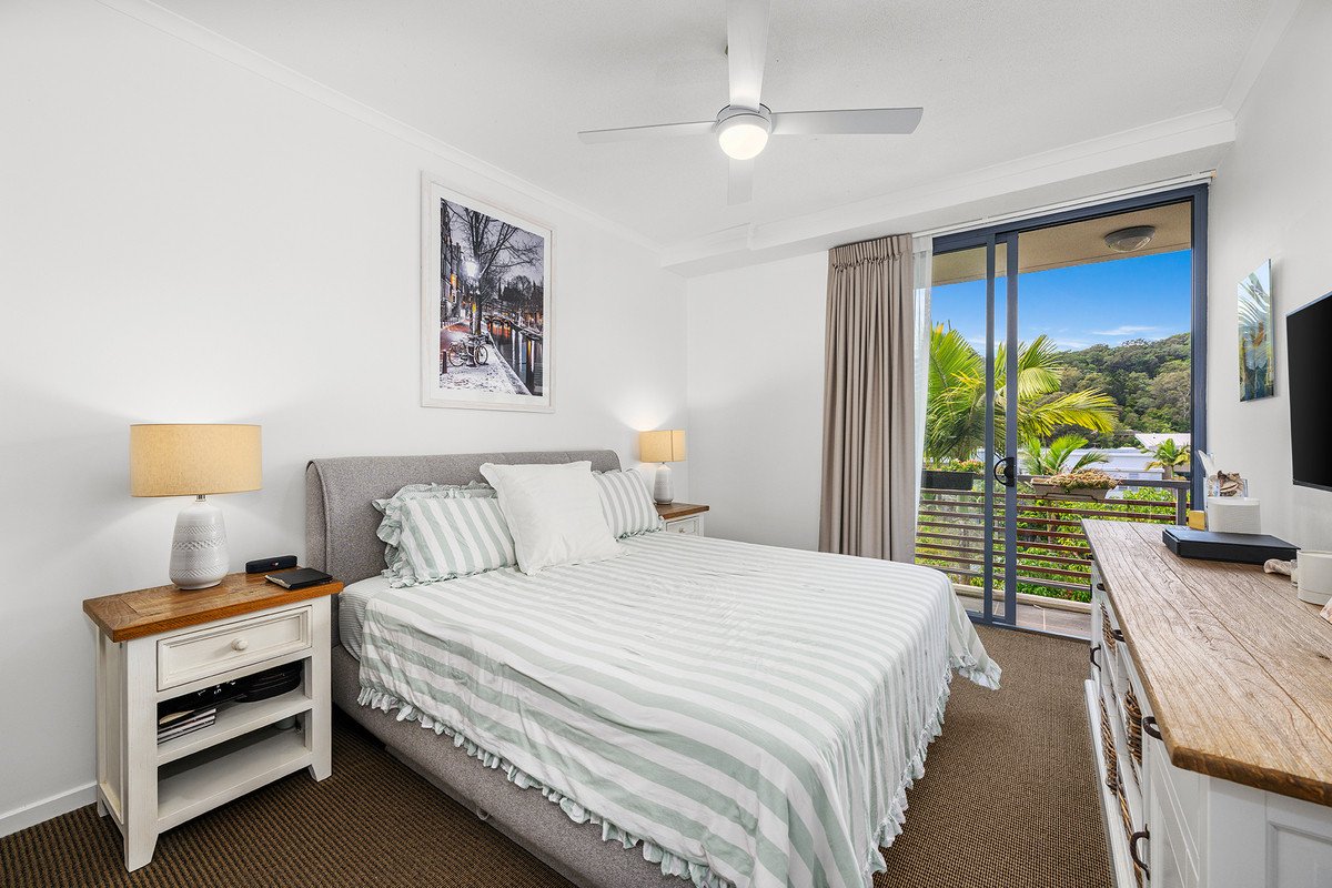 2058/1 Ocean Street Burleigh Heads 15