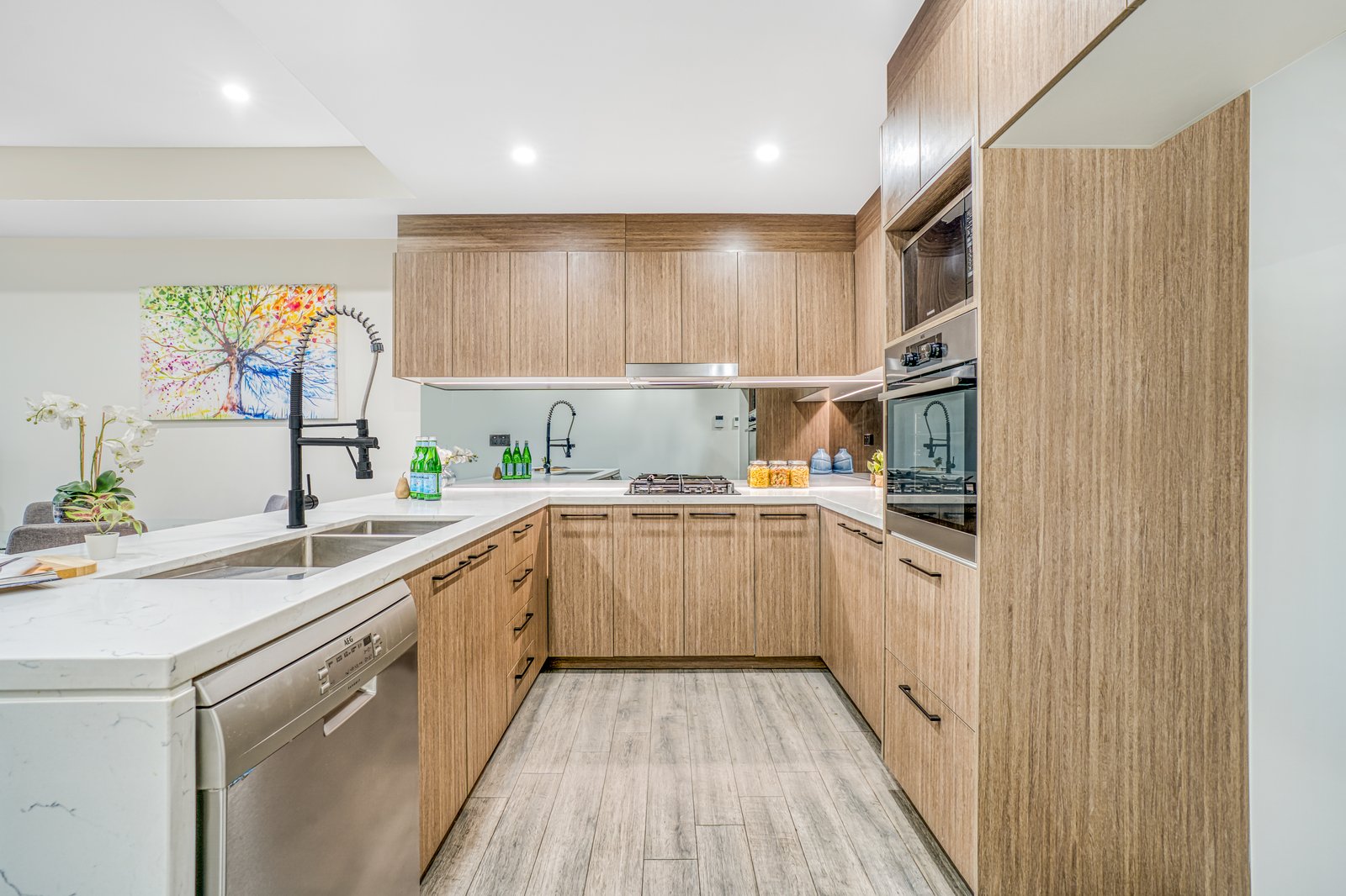 205/843 New Canterbury Road DULWICH HILL 7