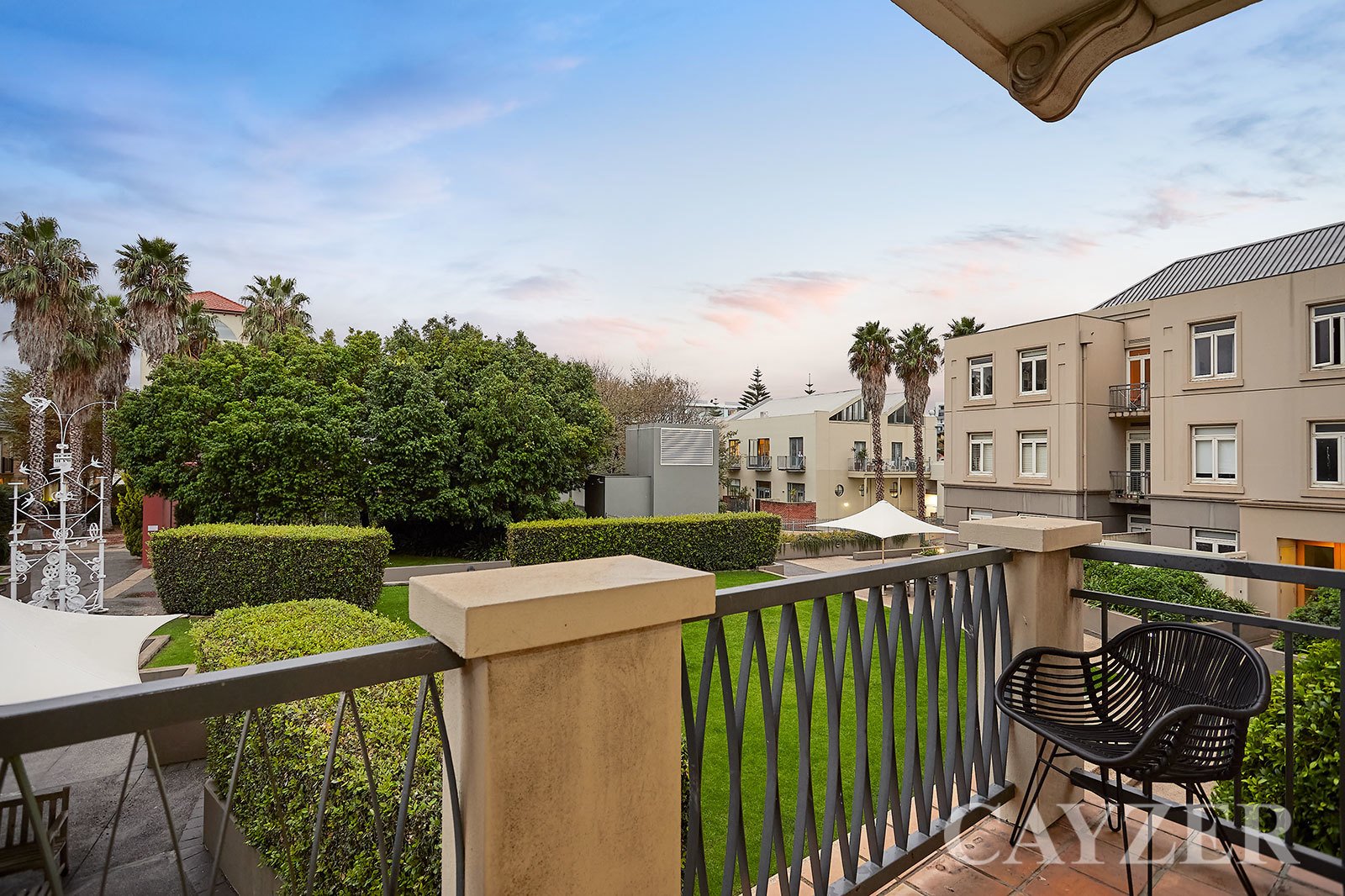 Gallery: 205/89 Beach Street