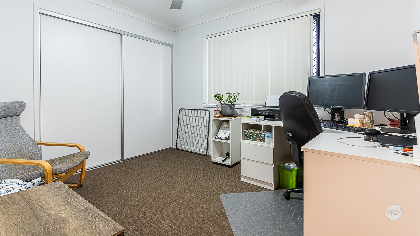 205A QUEEN Street CLEVELAND 8