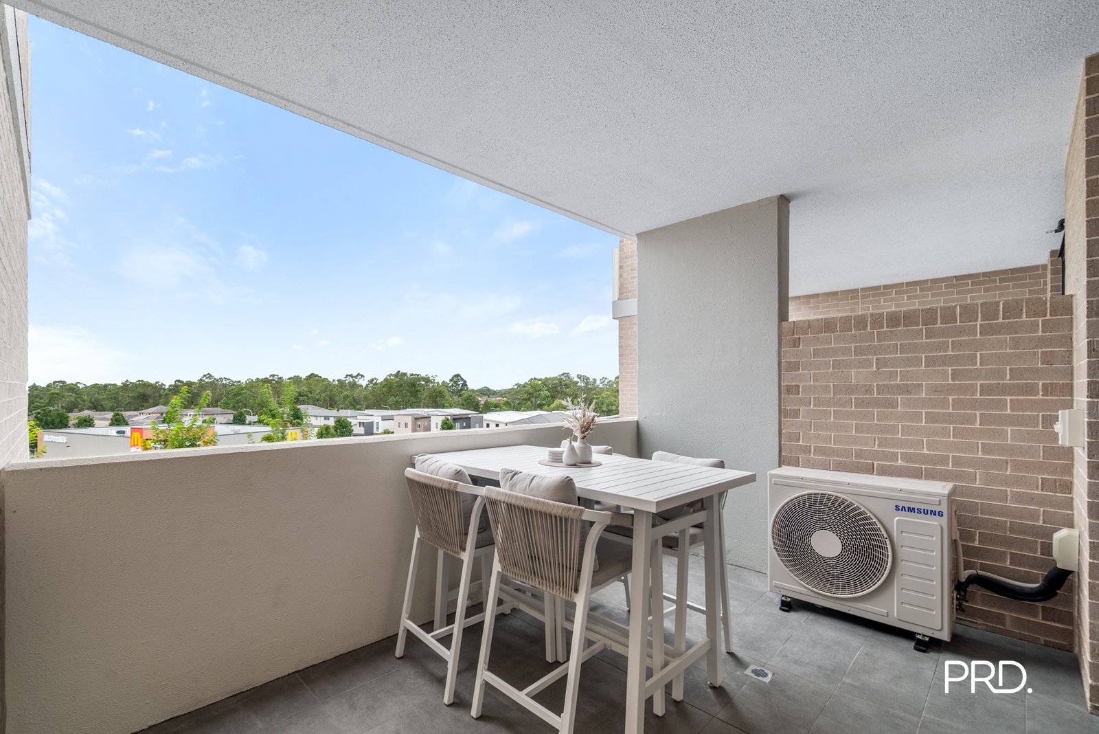 205C/90 Glenmore Ridge Drive GLENMORE PARK 11