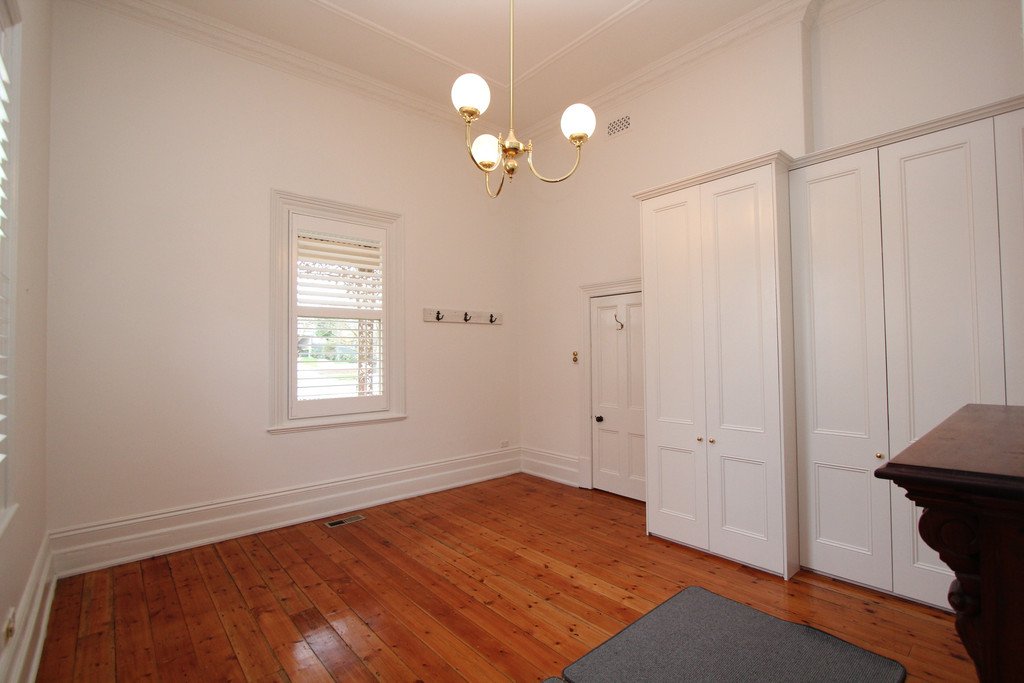 206 Macarthur Street SOLDIERS HILL 7