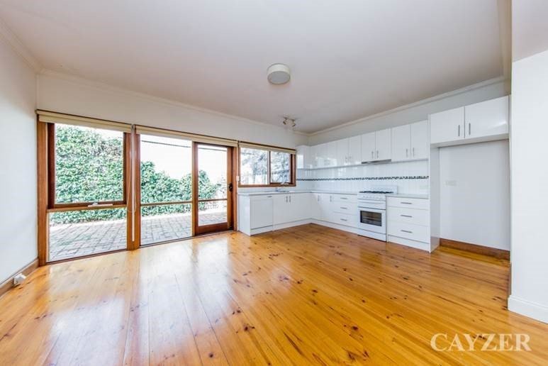 Gallery: 206 Stokes Street