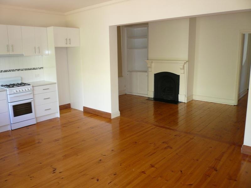 Gallery: 206 Stokes Street