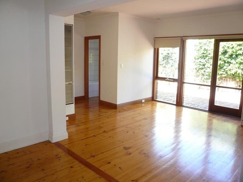 Gallery: 206 Stokes Street