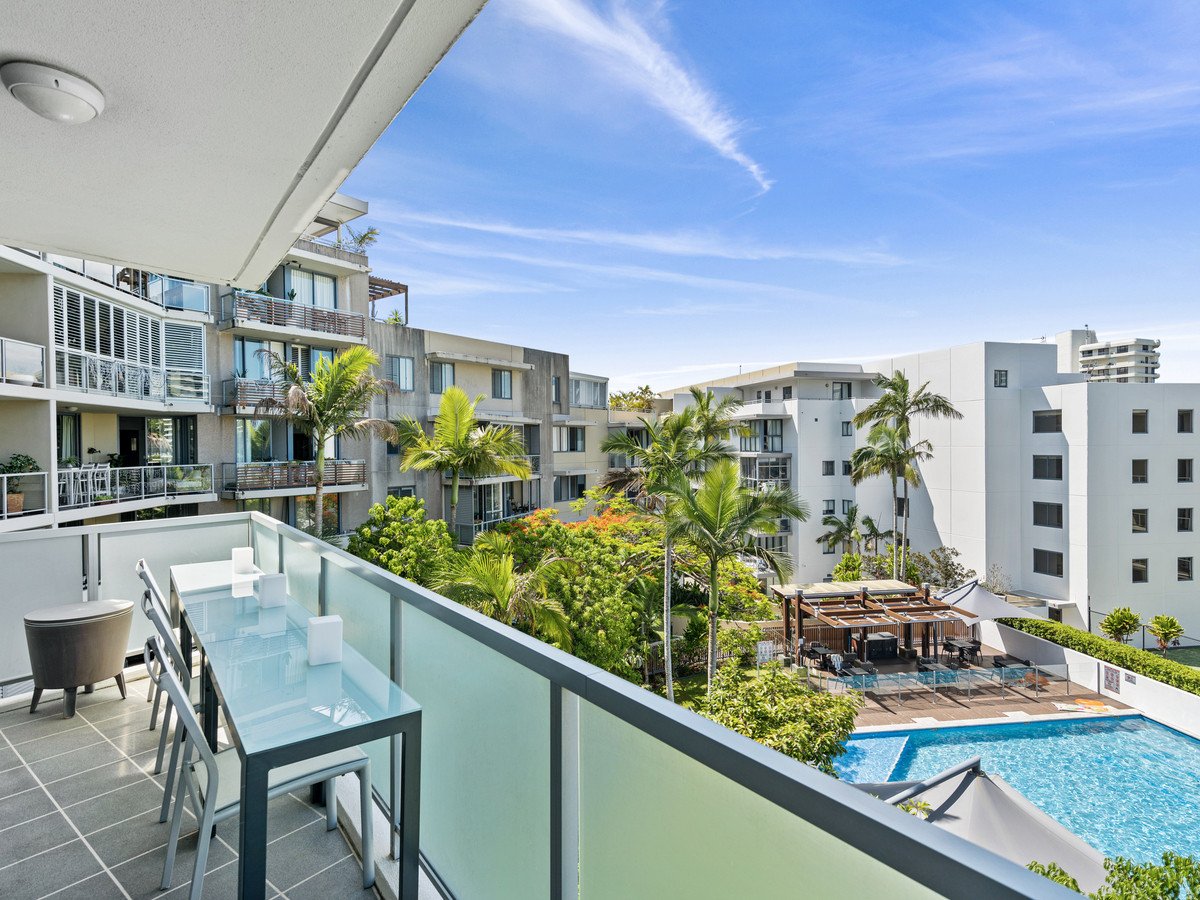 2060/1 Ocean Street Burleigh Heads 5