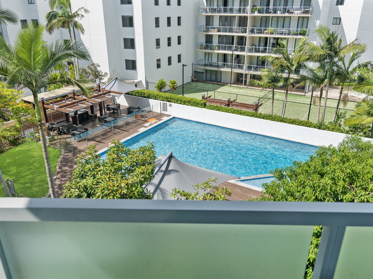 2060/1 Ocean Street Burleigh Heads 15