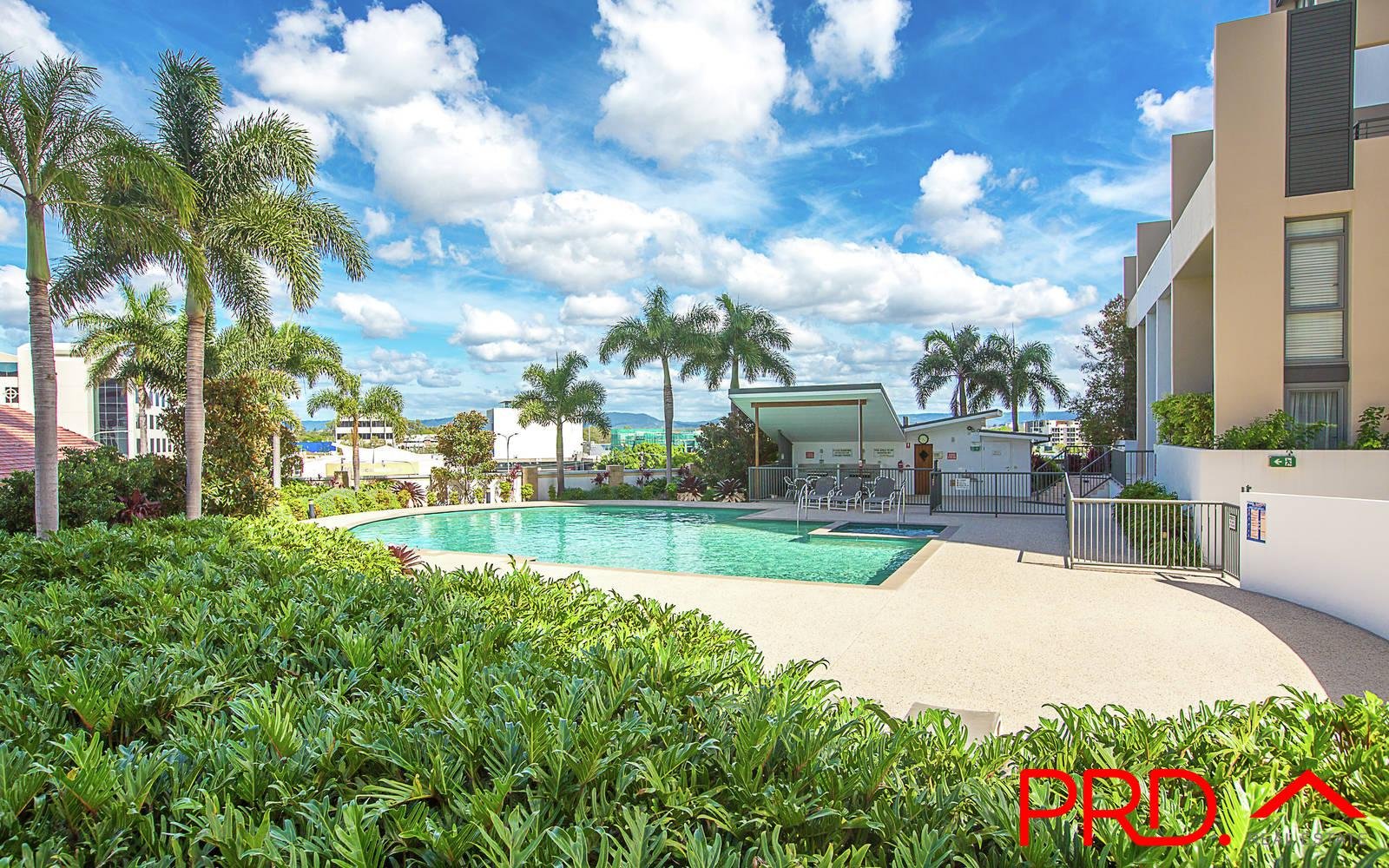 206/105 Scarborough Street SOUTHPORT 2