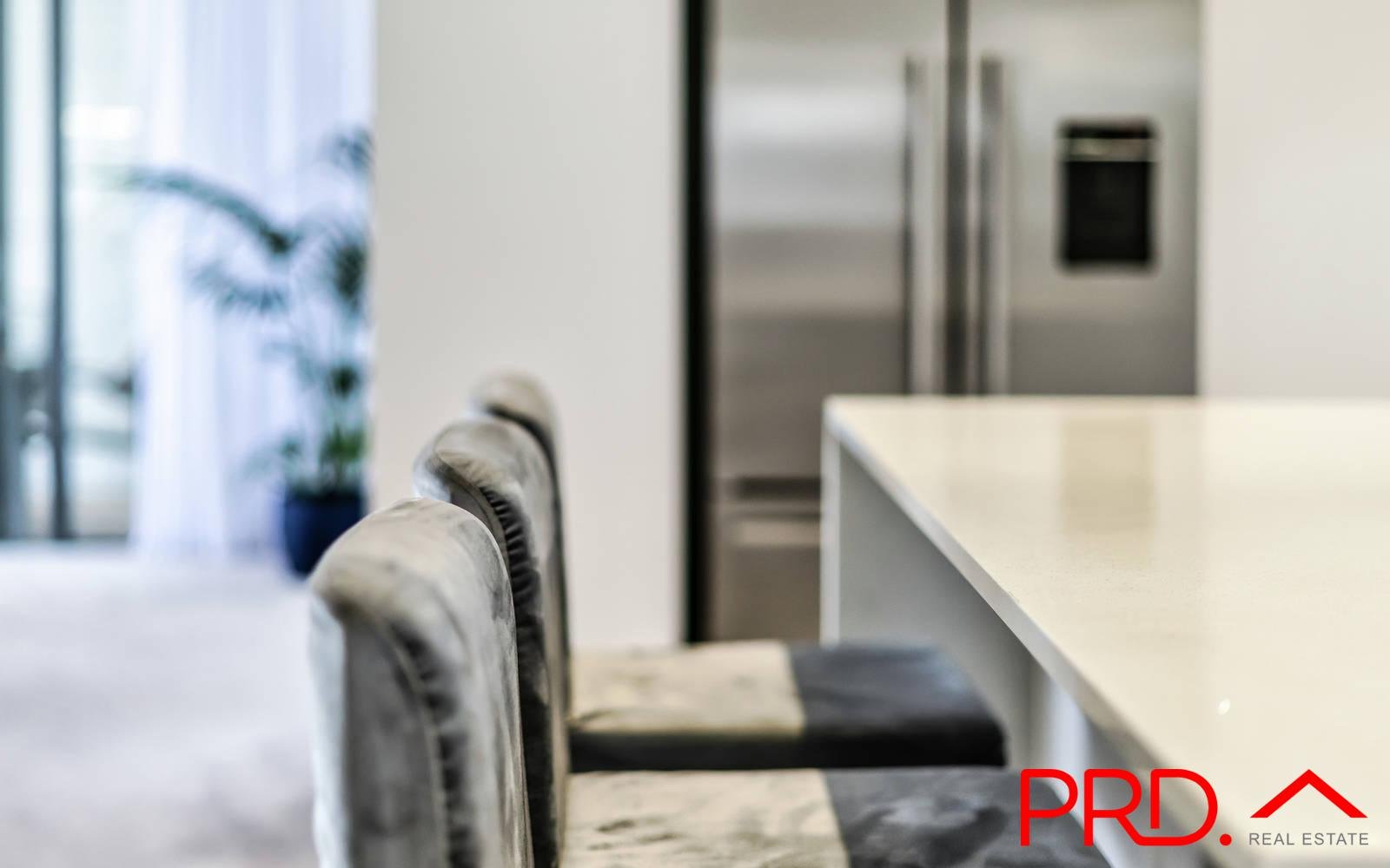 206/105 Scarborough Street SOUTHPORT 5