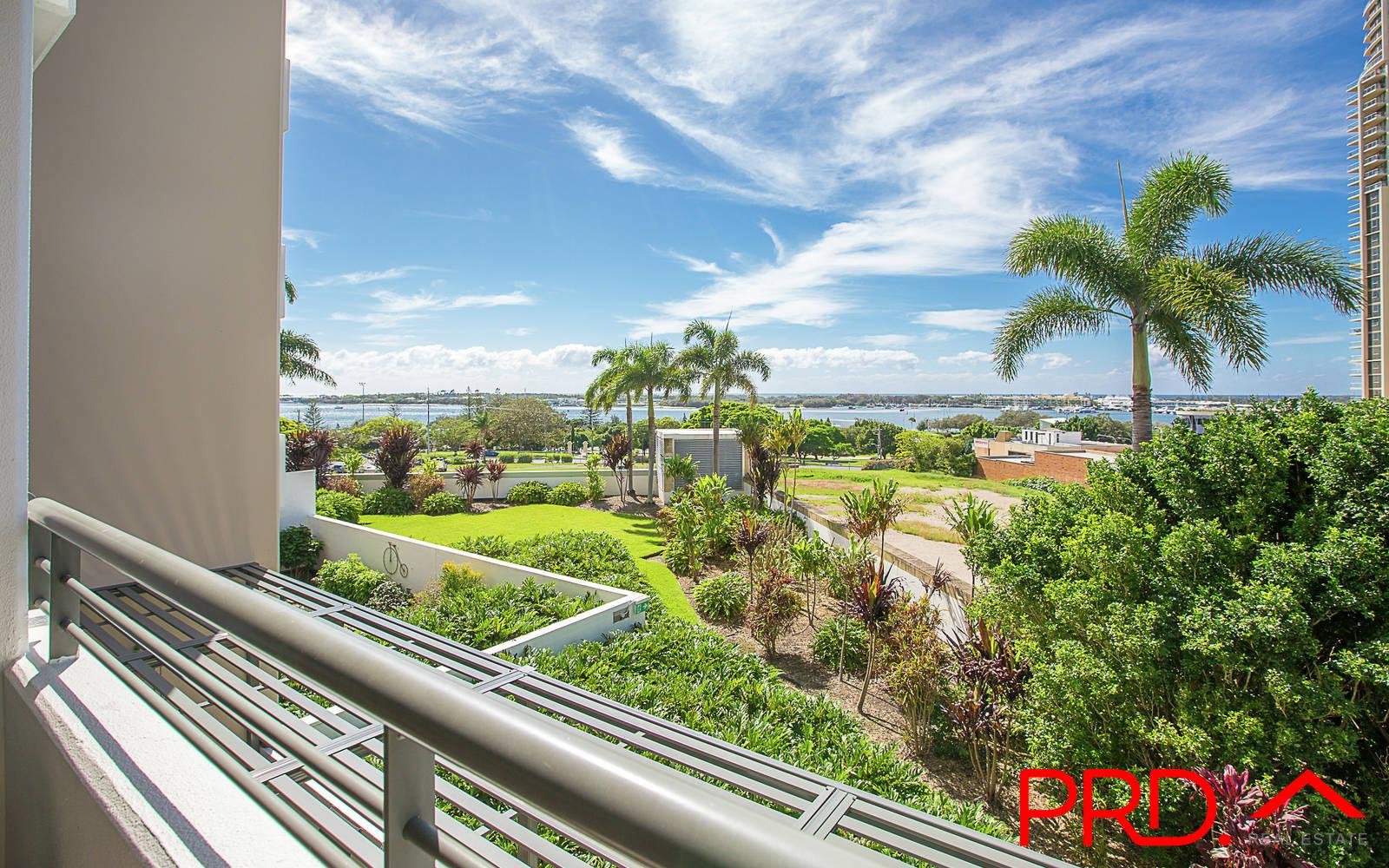 206/105 Scarborough Street SOUTHPORT 25