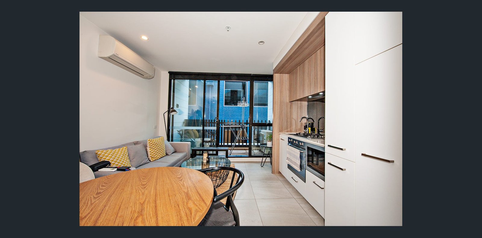 Gallery: 206/108 Queensberry Street