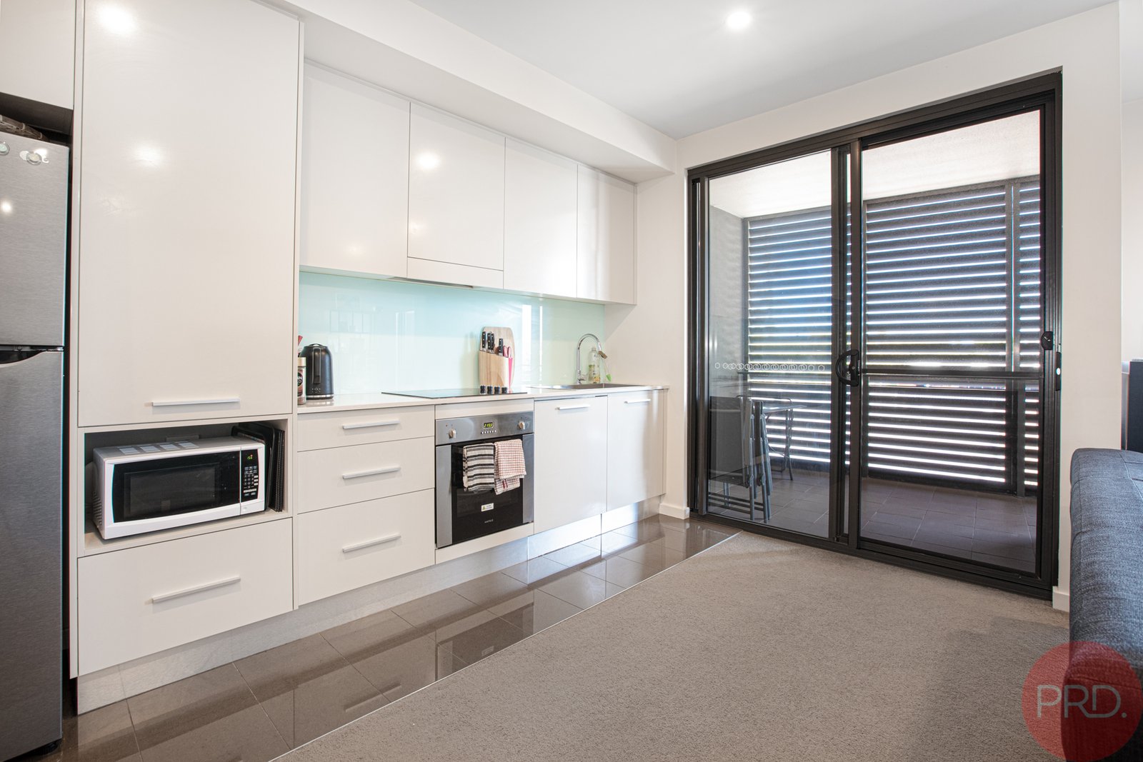 206/11 Ernest Street BELMONT 2