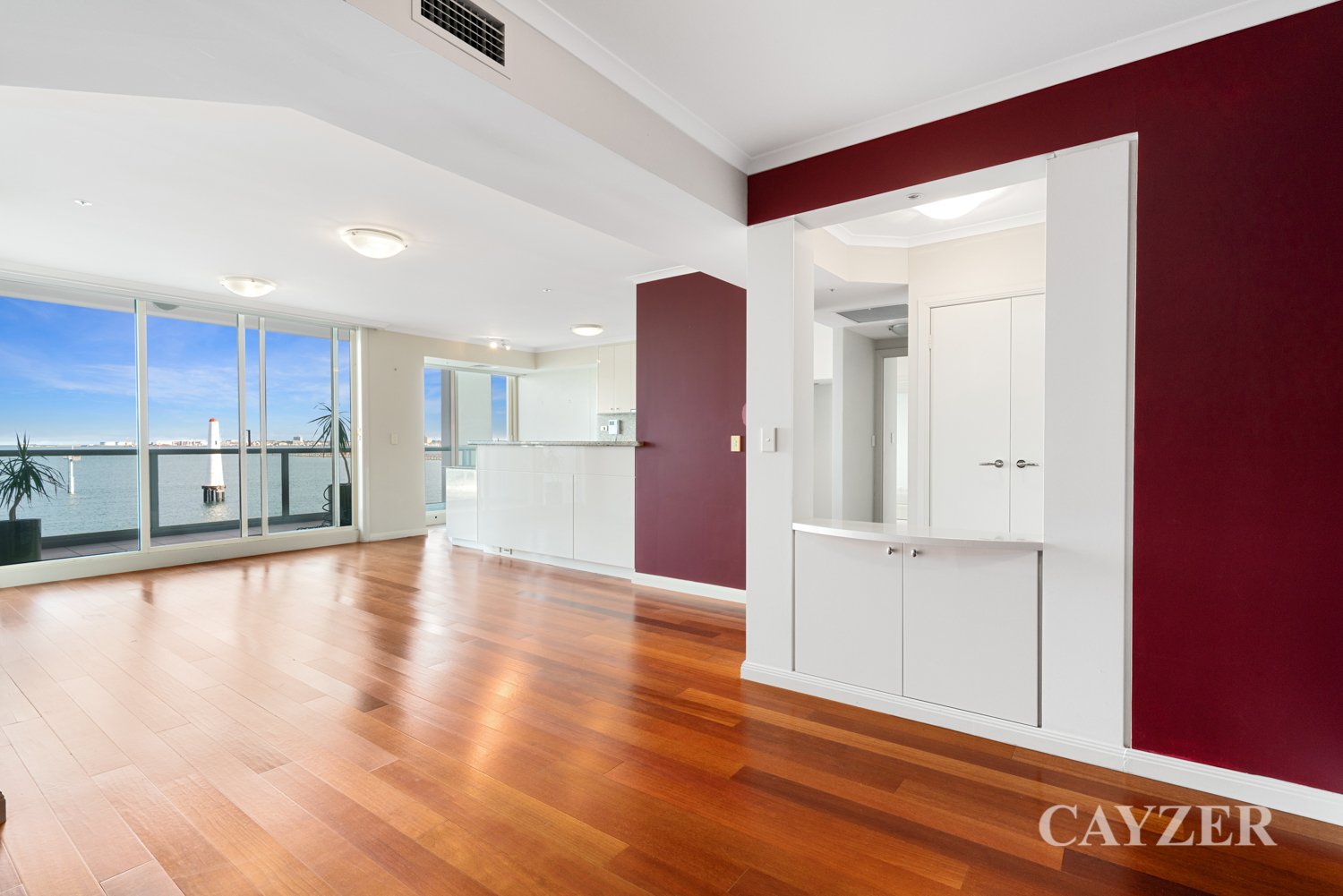 Gallery: 206/115 Beach Street
