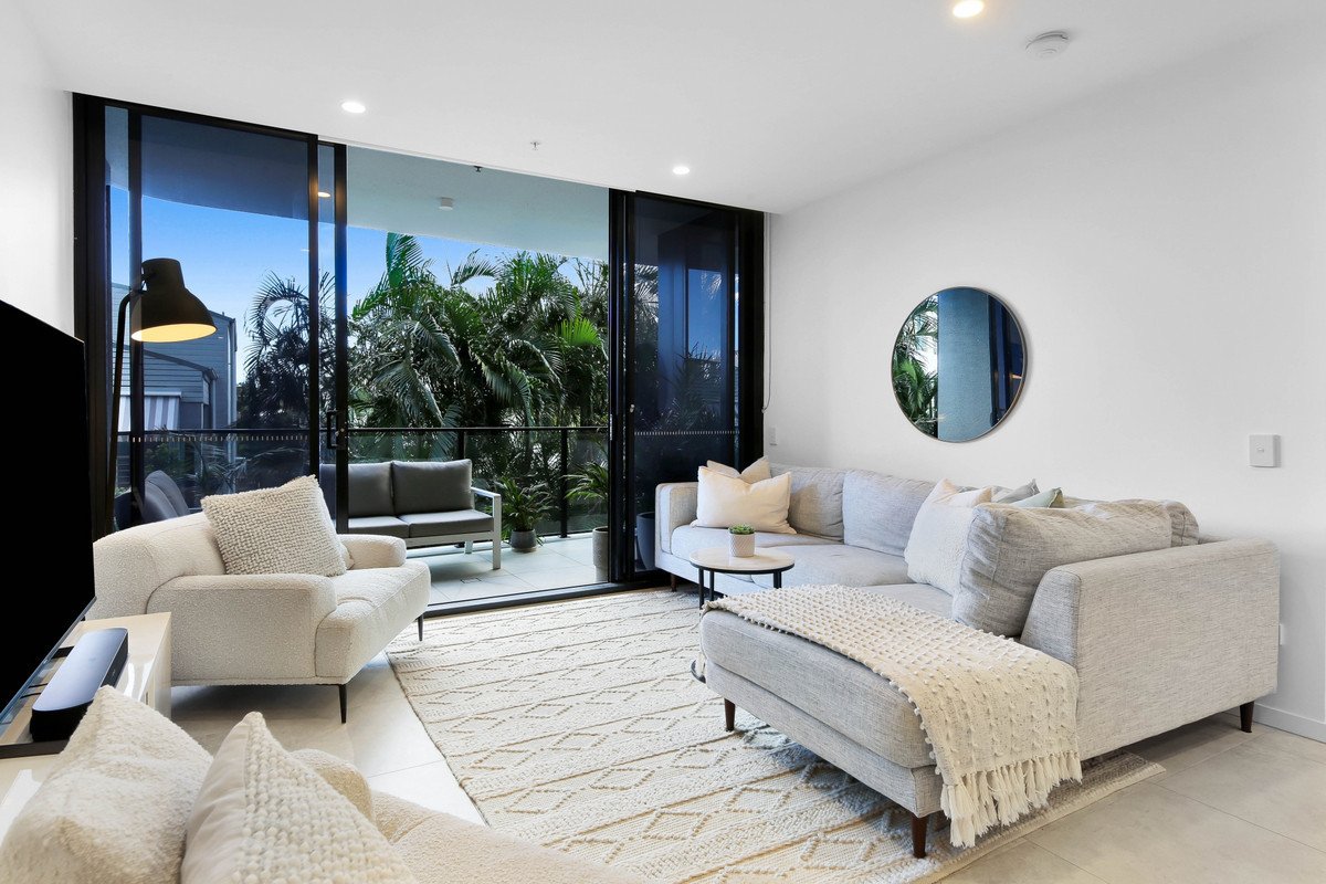206/14 Twenty Eighth Avenue Palm Beach 1