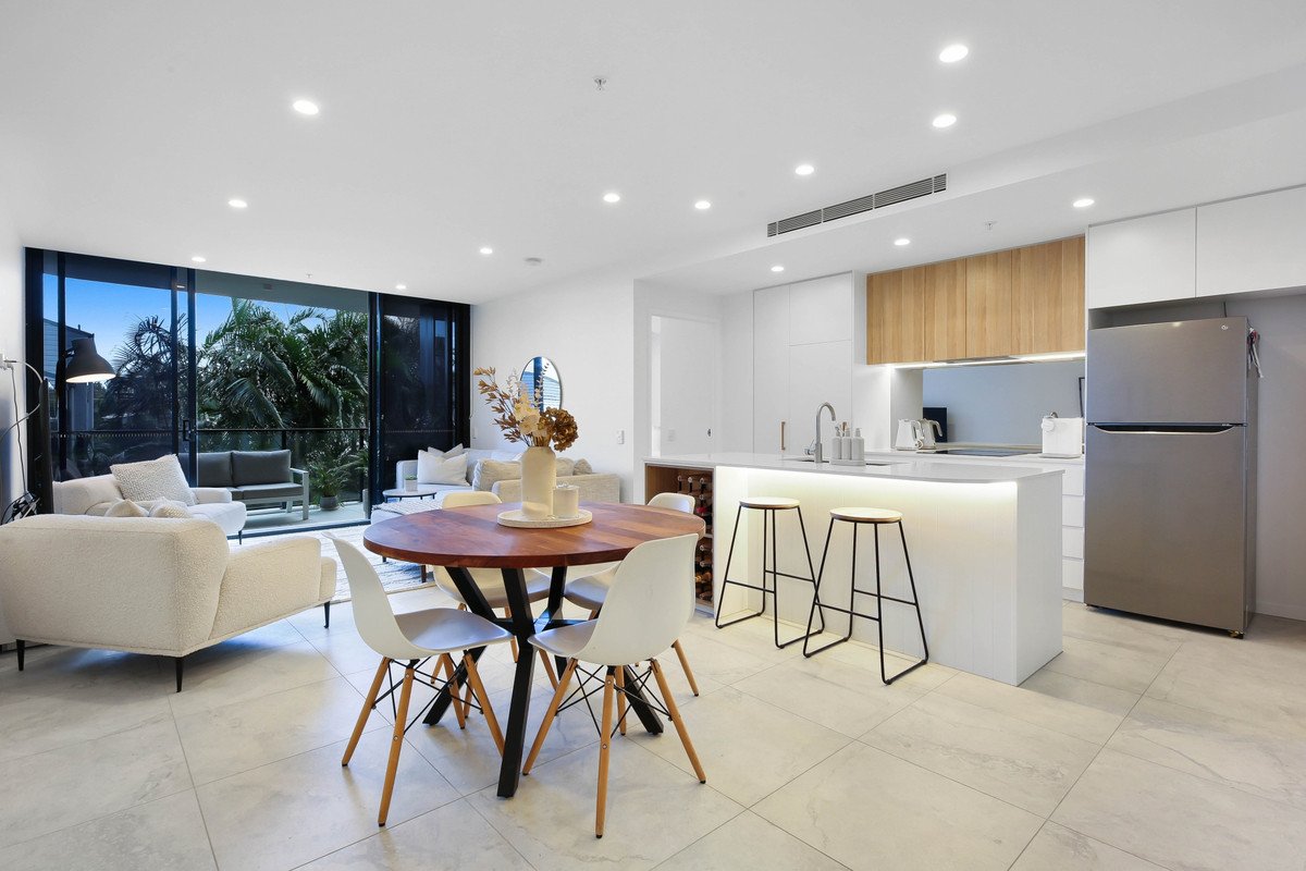 206/14 Twenty Eighth Avenue Palm Beach 9