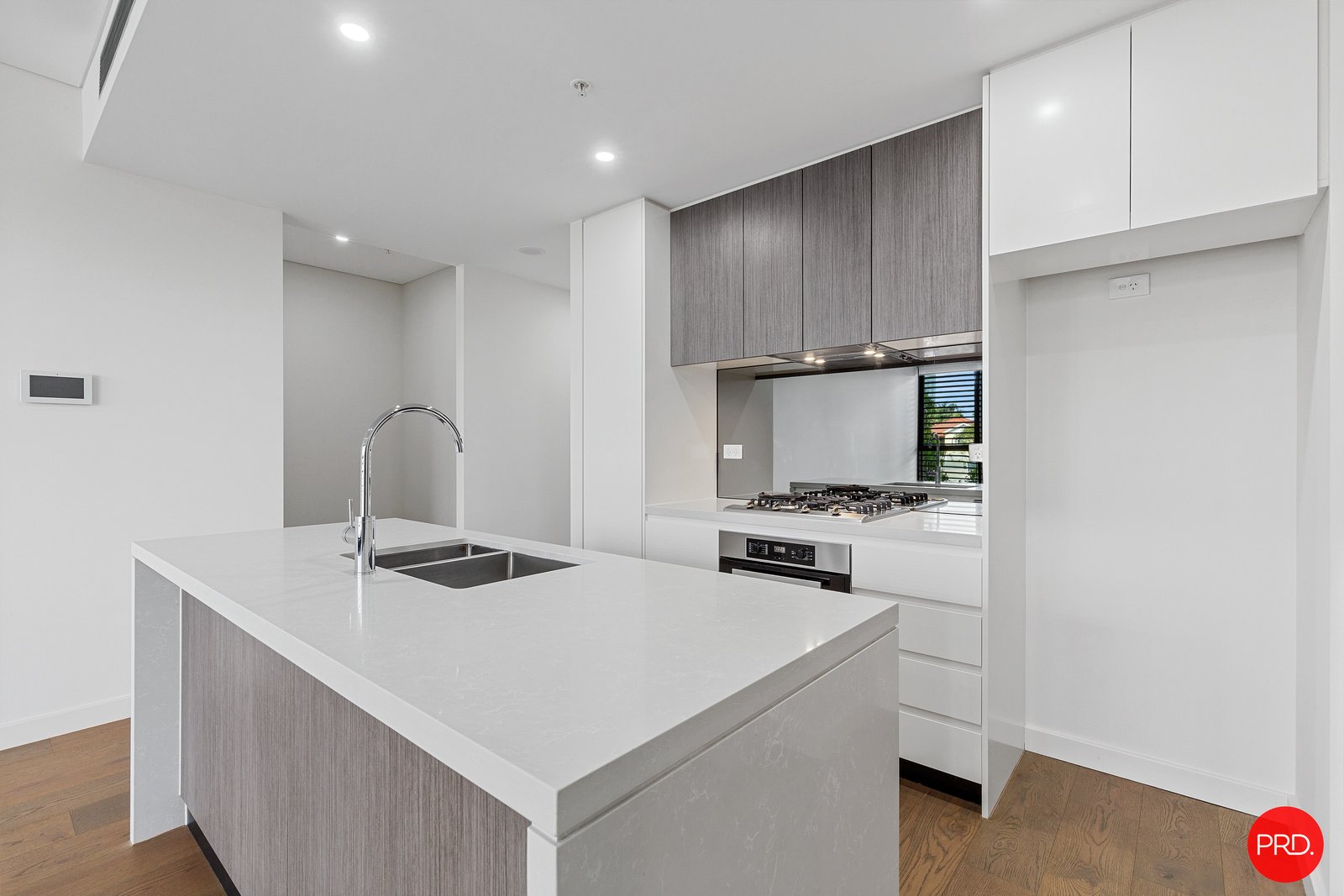 206/15 Garrigarrang Avenue KOGARAH 3