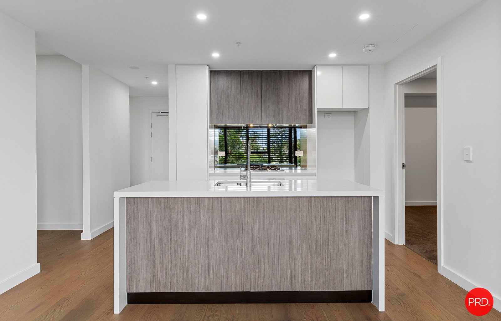 206/15 Garrigarrang Avenue KOGARAH 8