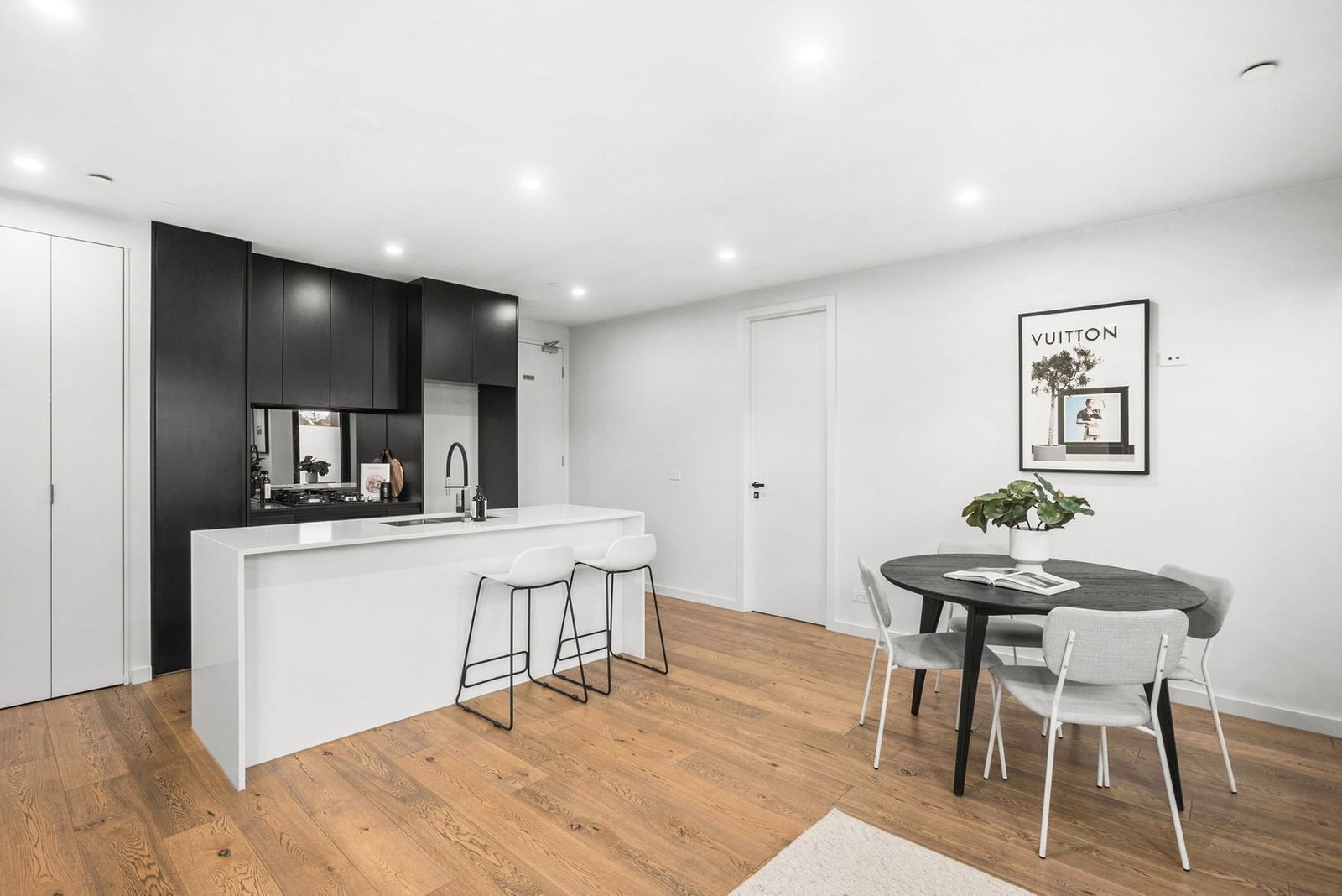 Real Estate and Property in 206/19 Hall Street, Cheltenham, VIC