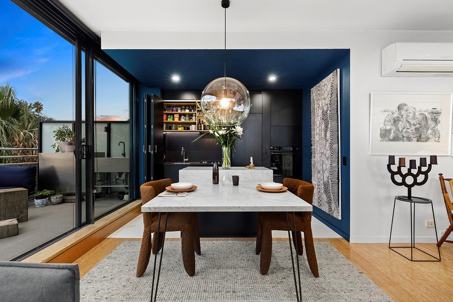 Gallery: 206/2 Chaucer Street