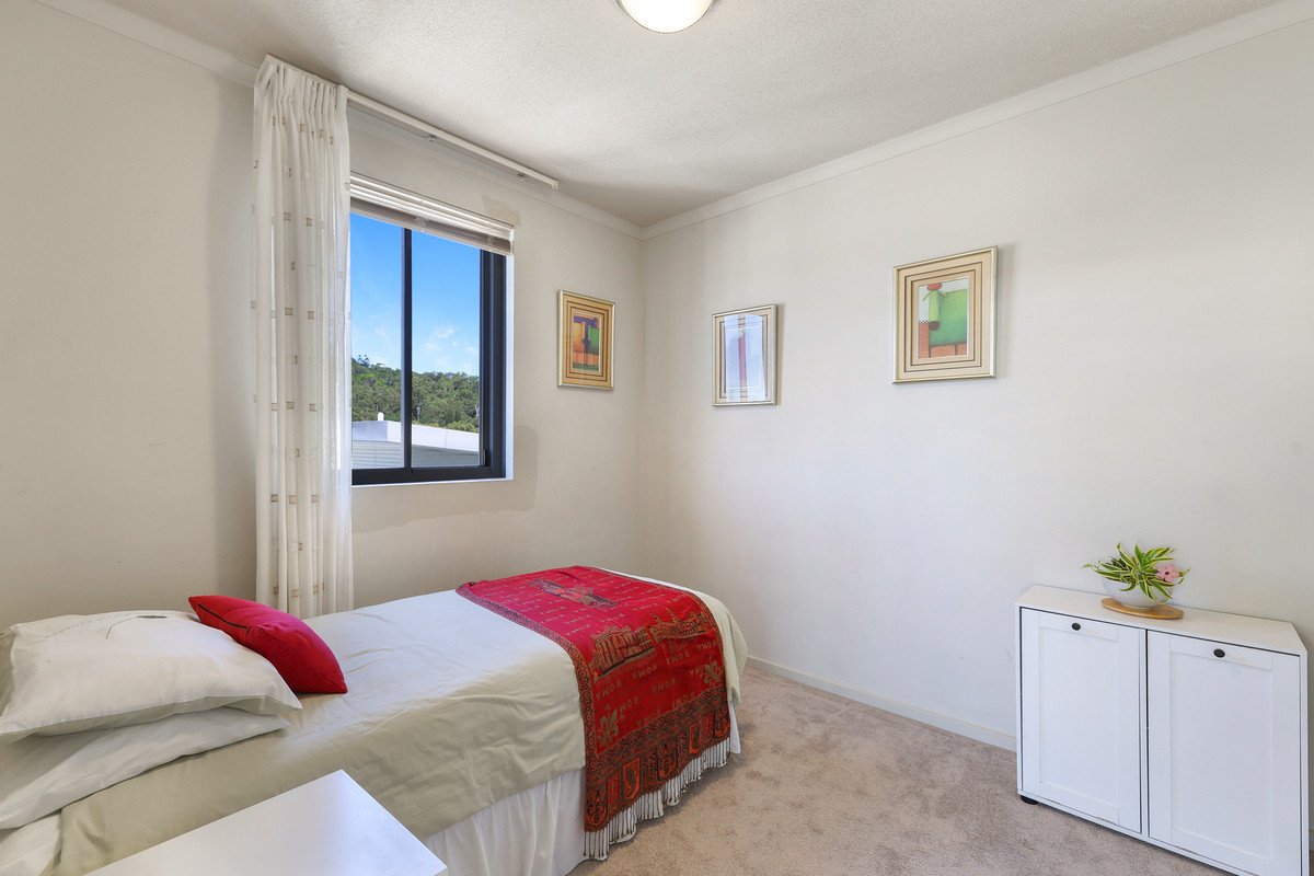 2062/1 Ocean Street Burleigh Heads 14