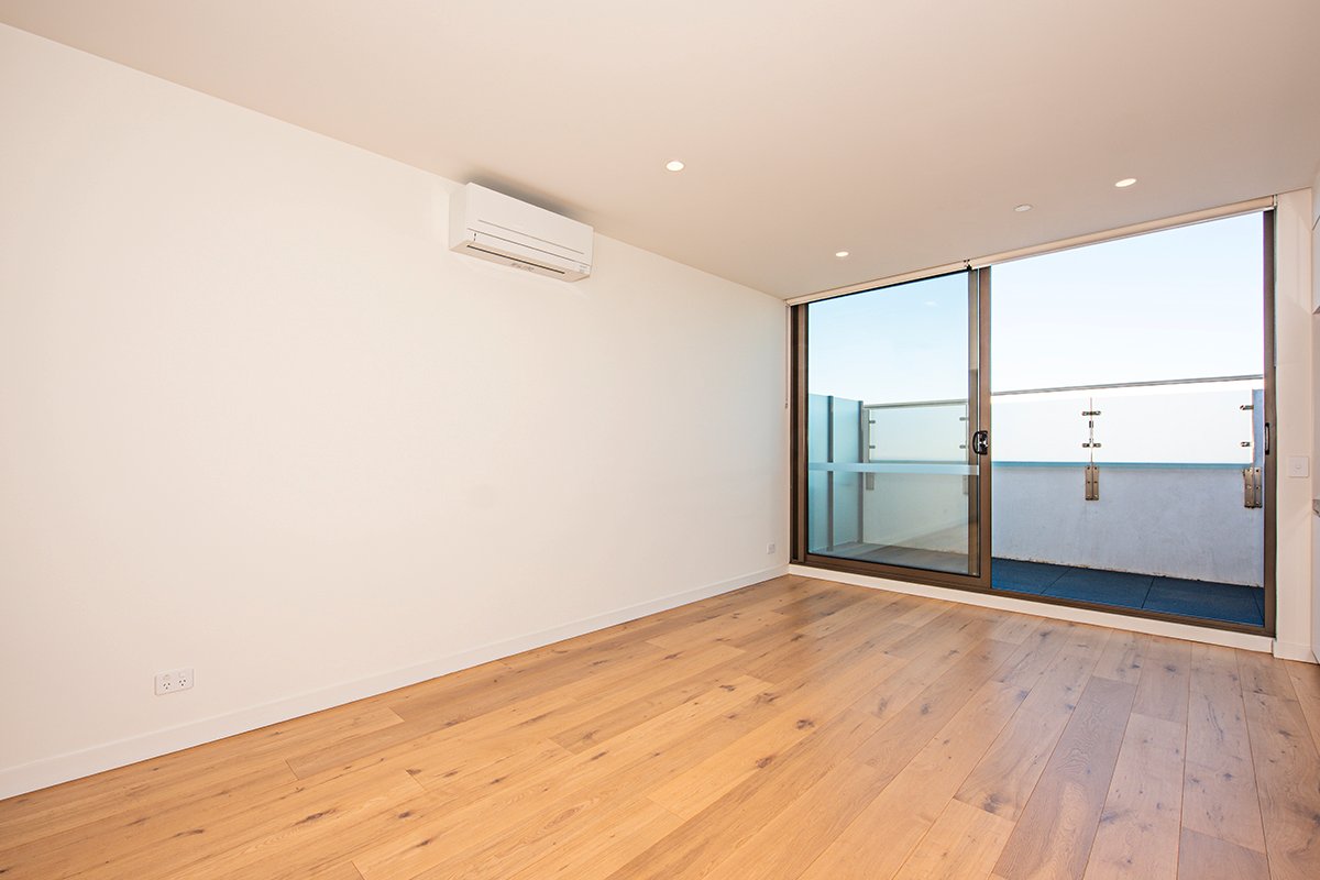 Gallery: 206/240 McKinnon Road