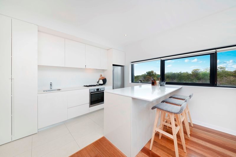 206/26 Harvey Street LITTLE BAY 2
