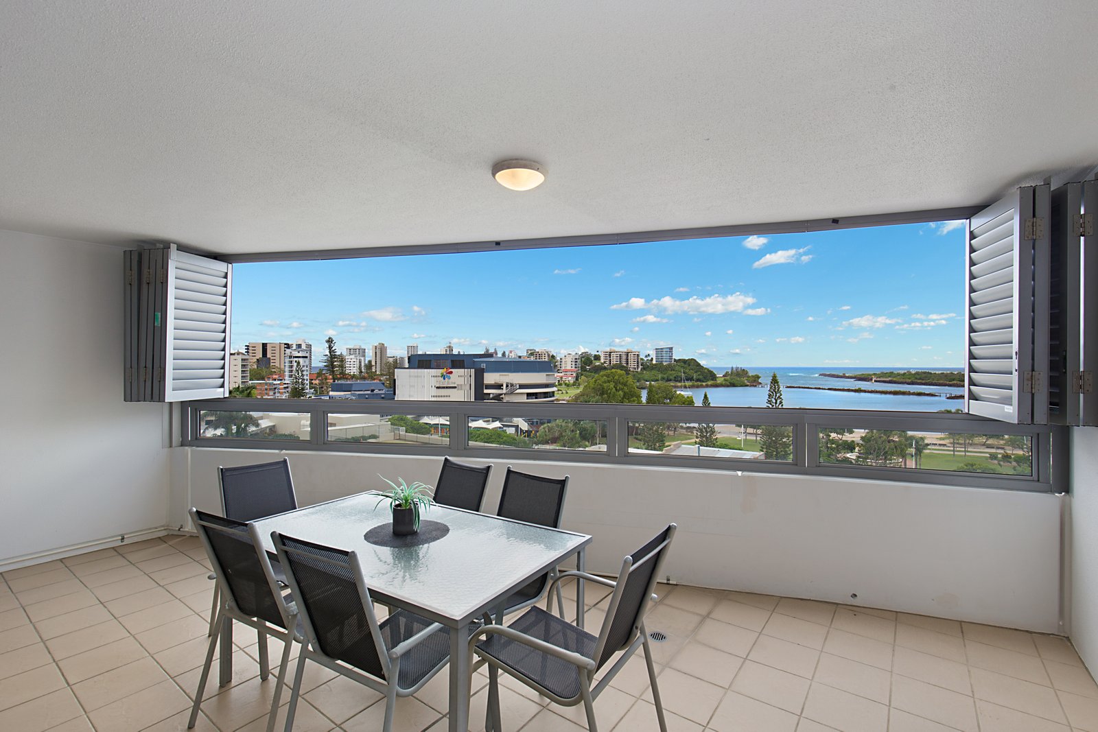 2063/14-22 Stuart Street TWEED HEADS 9