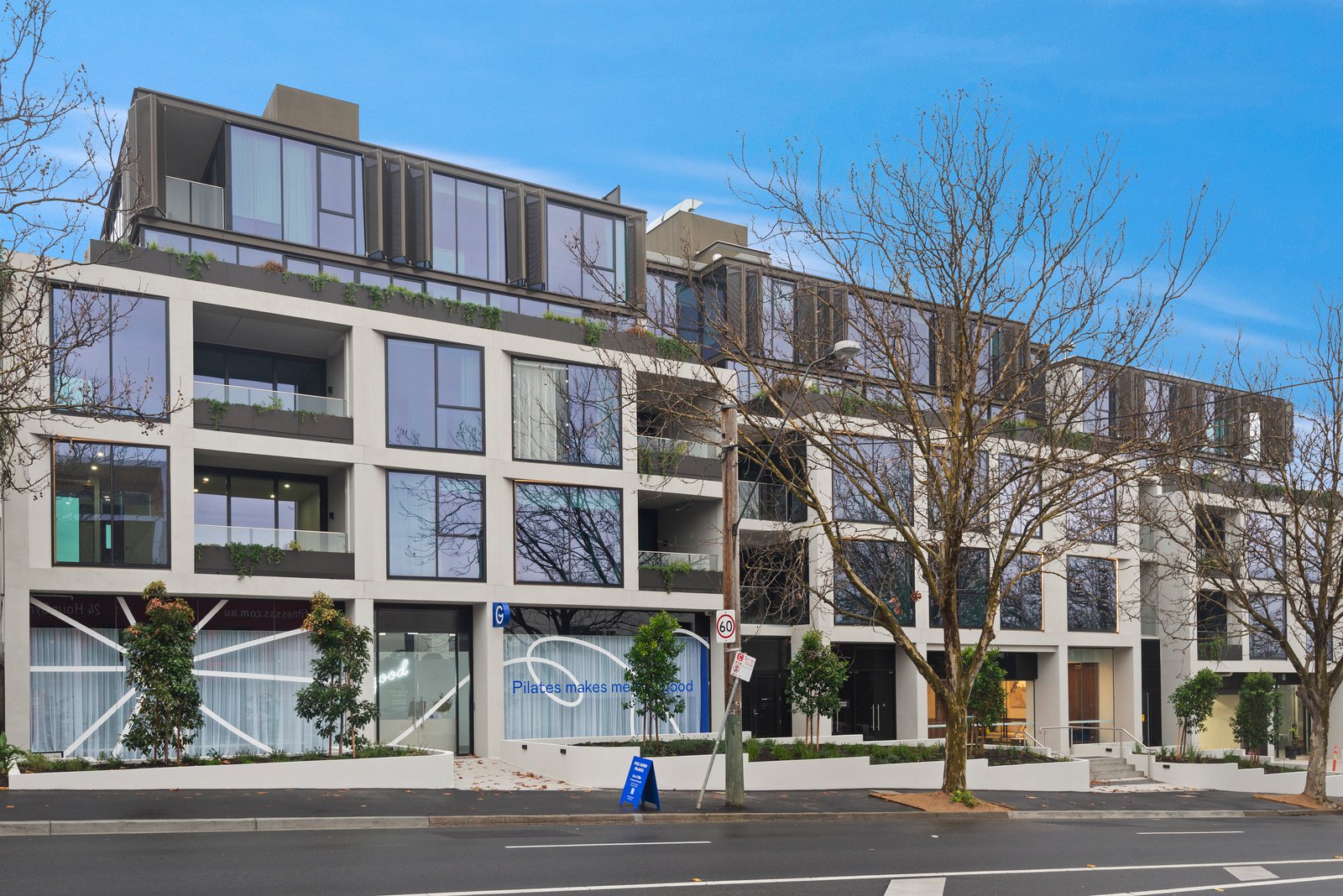 206/352 Canterbury Road, Surrey Hills, Vic