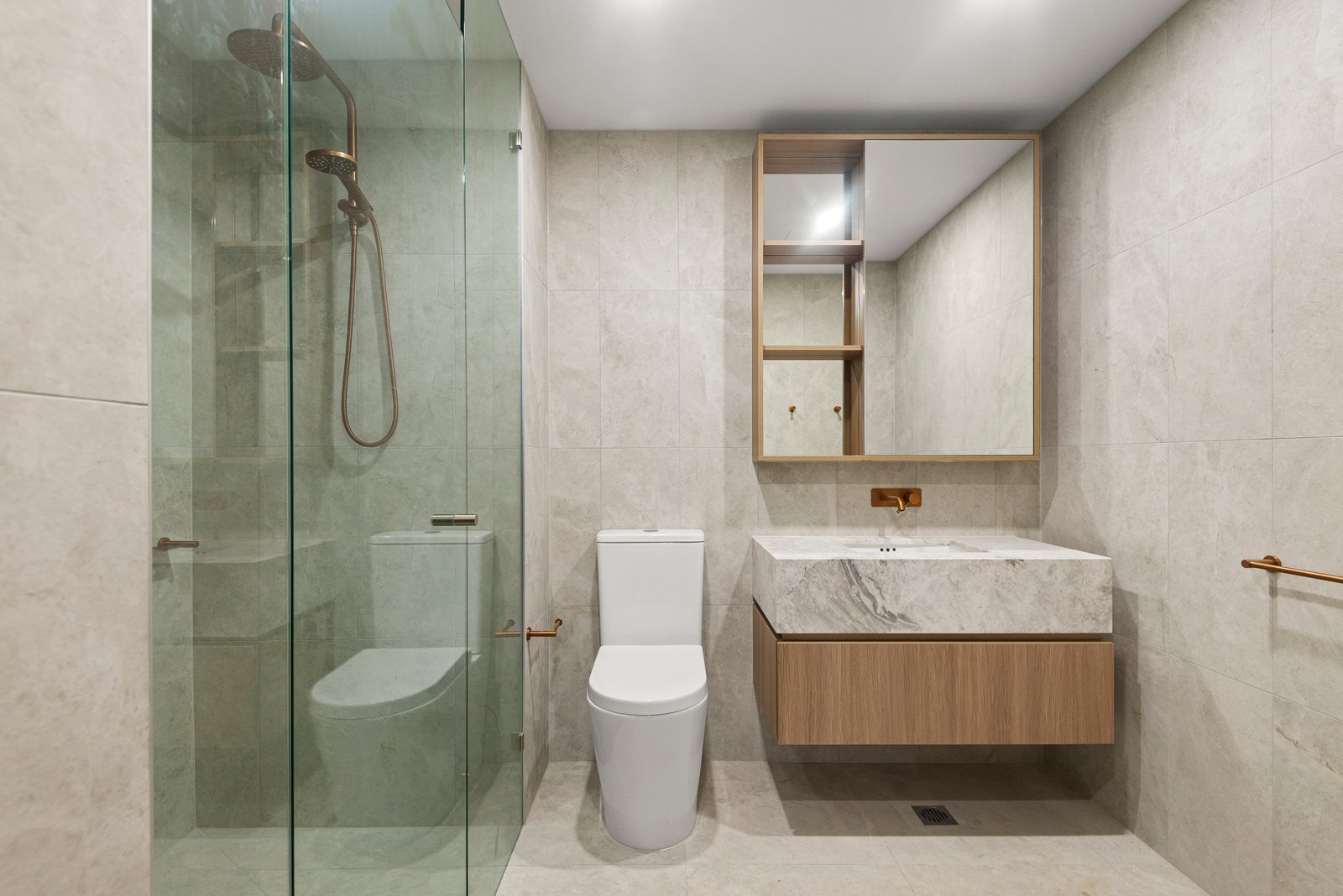 206/352 Canterbury Road, Surrey Hills, Vic