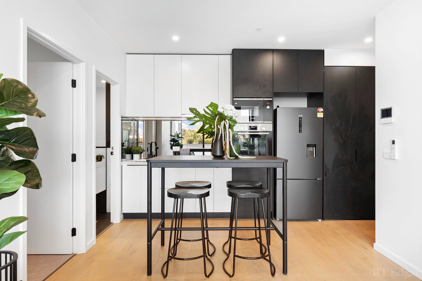 Real Estate and Property in 206/36 Shaftesbury Avenue, Malvern, VIC