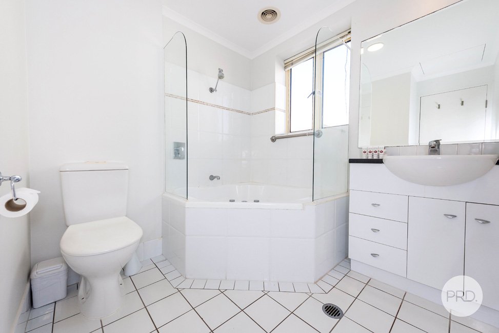 206/43 Shoal Bay Road SHOAL BAY 4