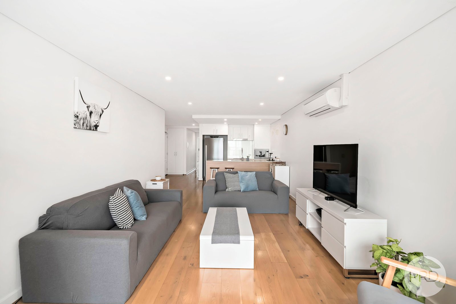 206/6 Bullecourt Street SHOAL BAY 4