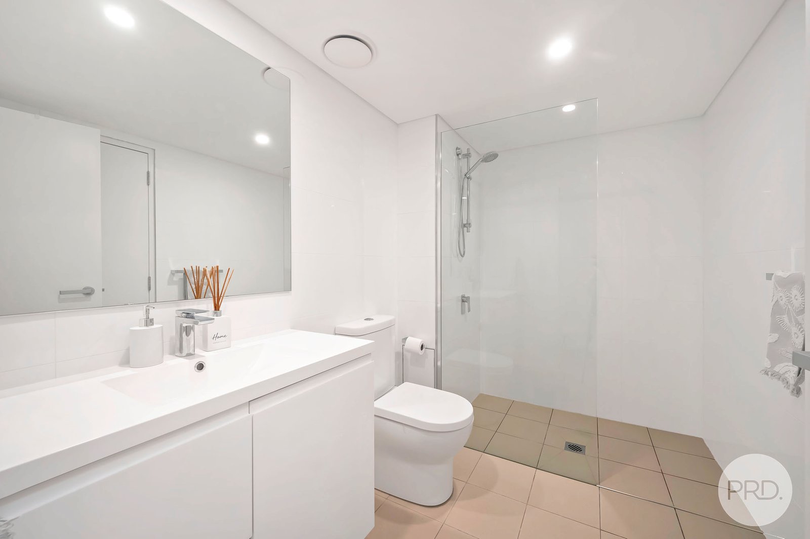 206/6 Bullecourt Street SHOAL BAY 12