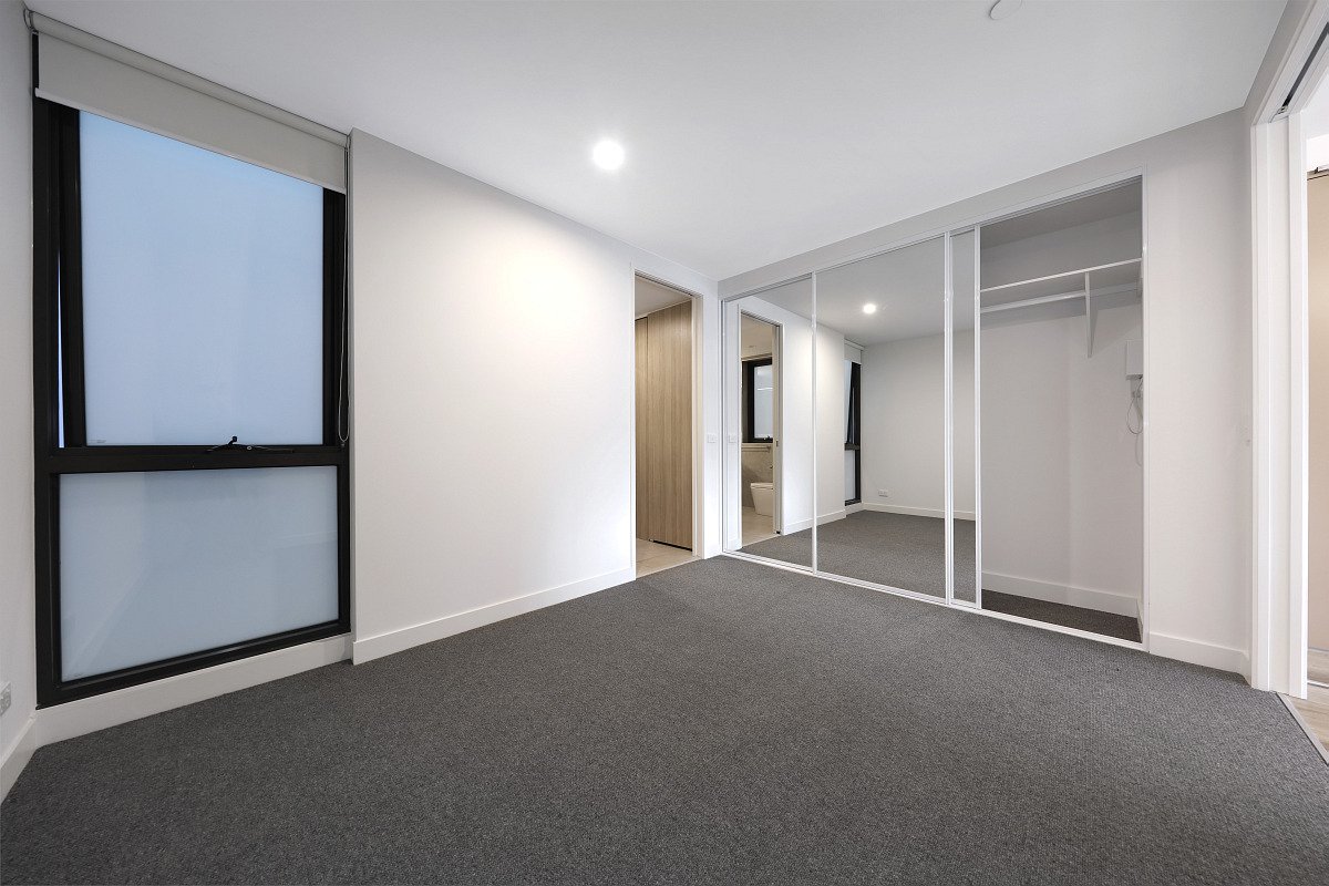 Gallery: 206/670-672 Centre Road