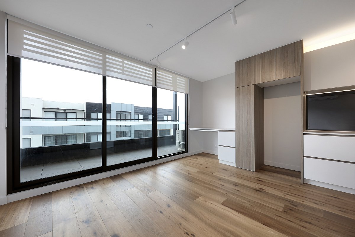 Gallery: 206/670-672 Centre Road