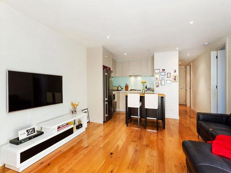 Gallery: 206/77 Nott Street