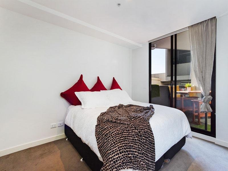 Gallery: 206/77 Nott Street