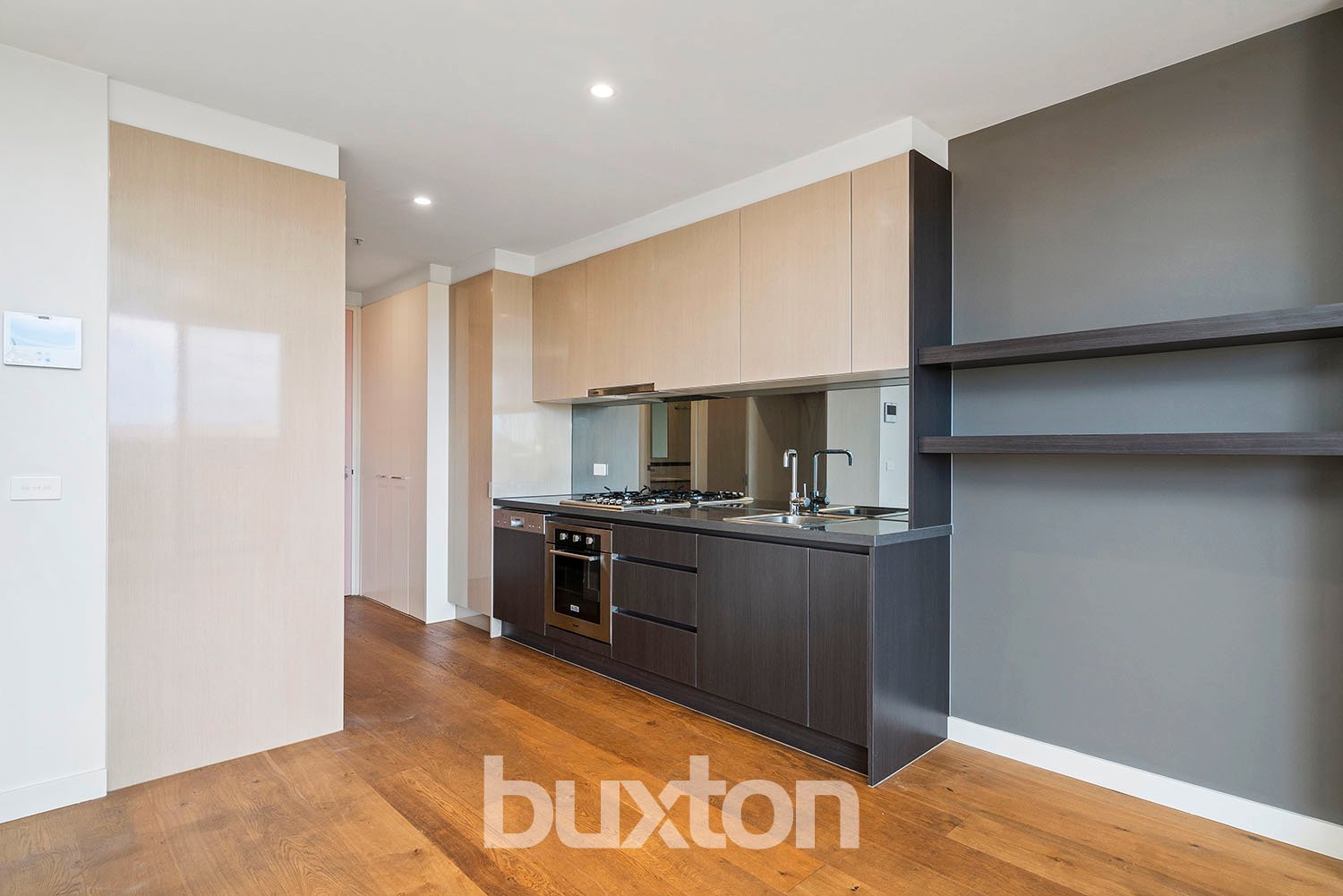 Gallery: 206/81 Warrigal Road