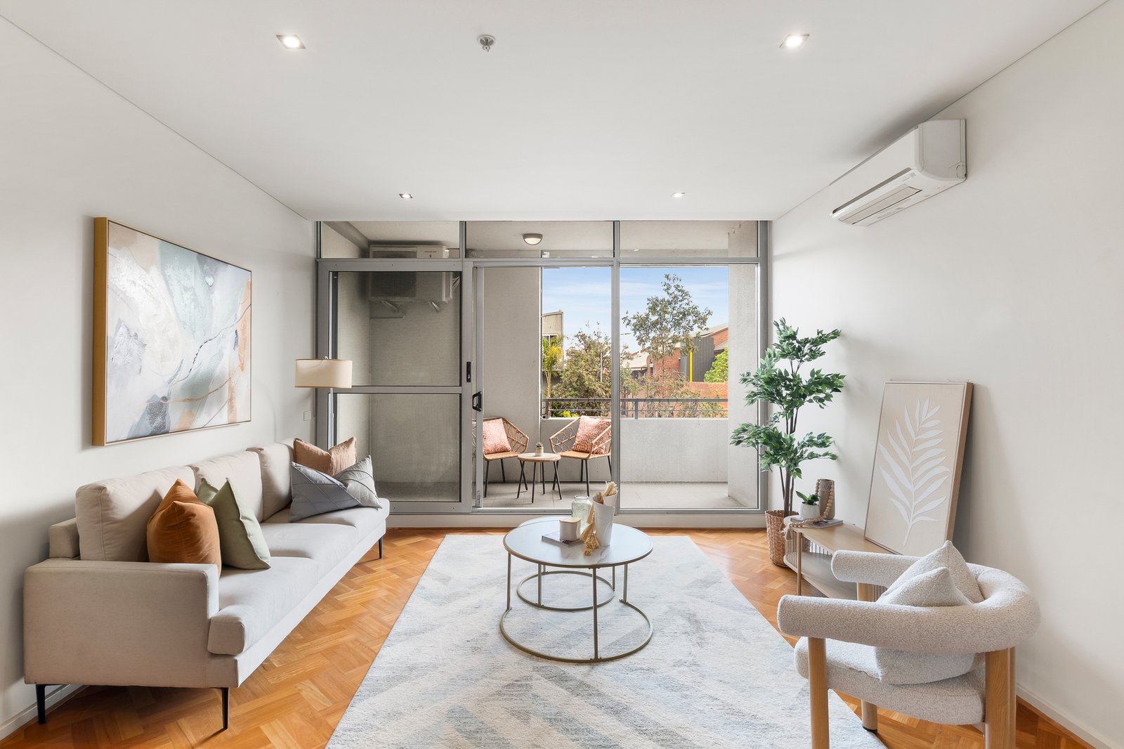 Gallery: 206C/142 Rouse Street