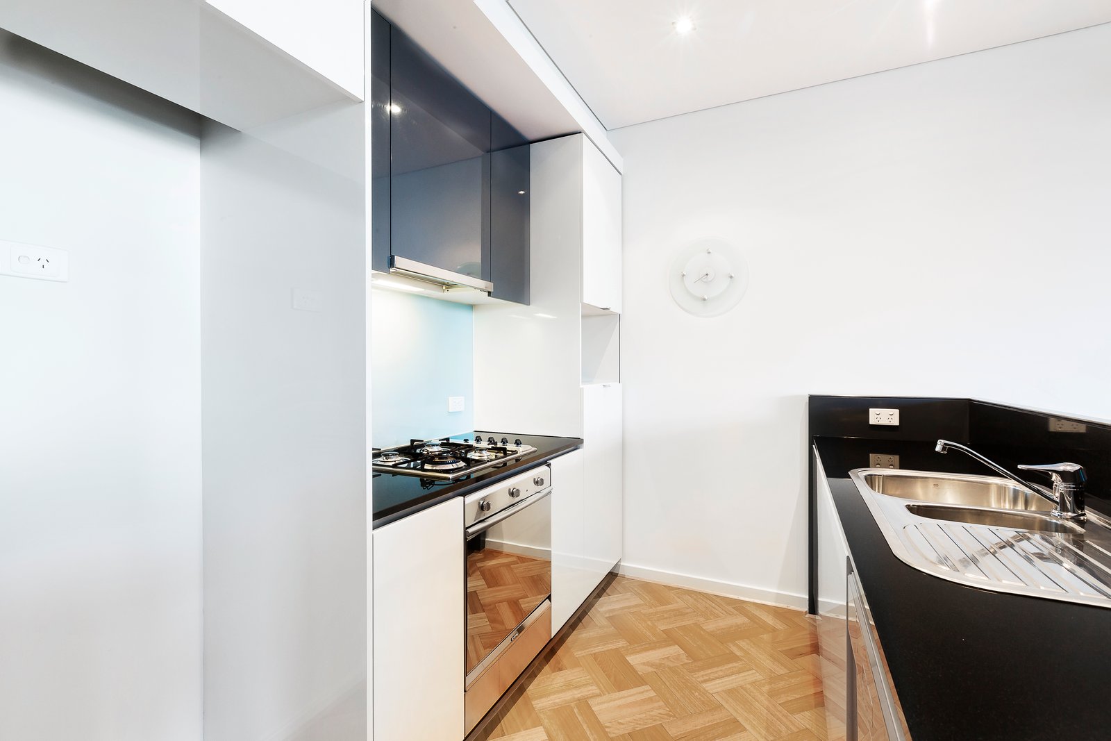 Gallery: 206C/142 Rouse Street