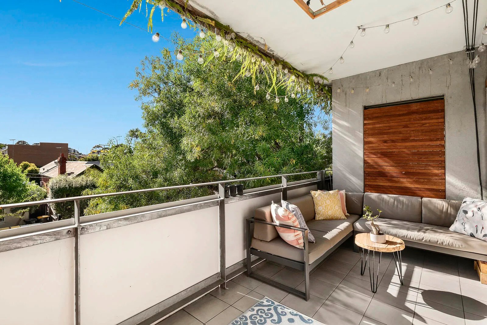 Gallery: 206E/5 Greeves Street