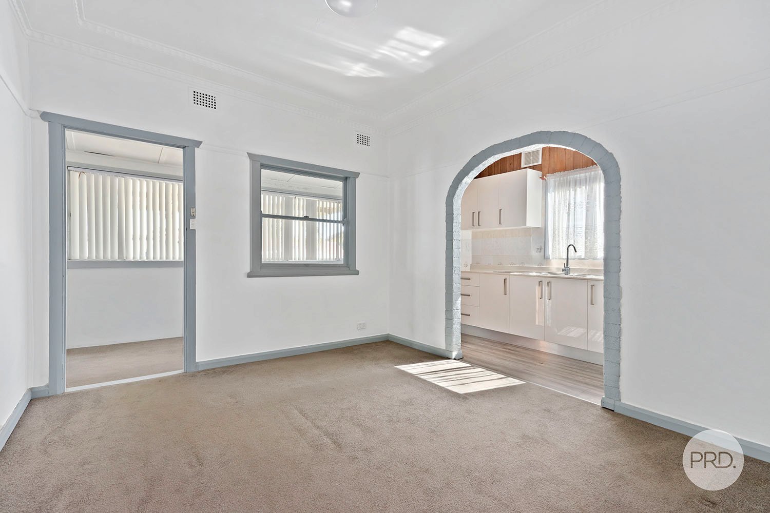 207 Belmore Road RIVERWOOD 1