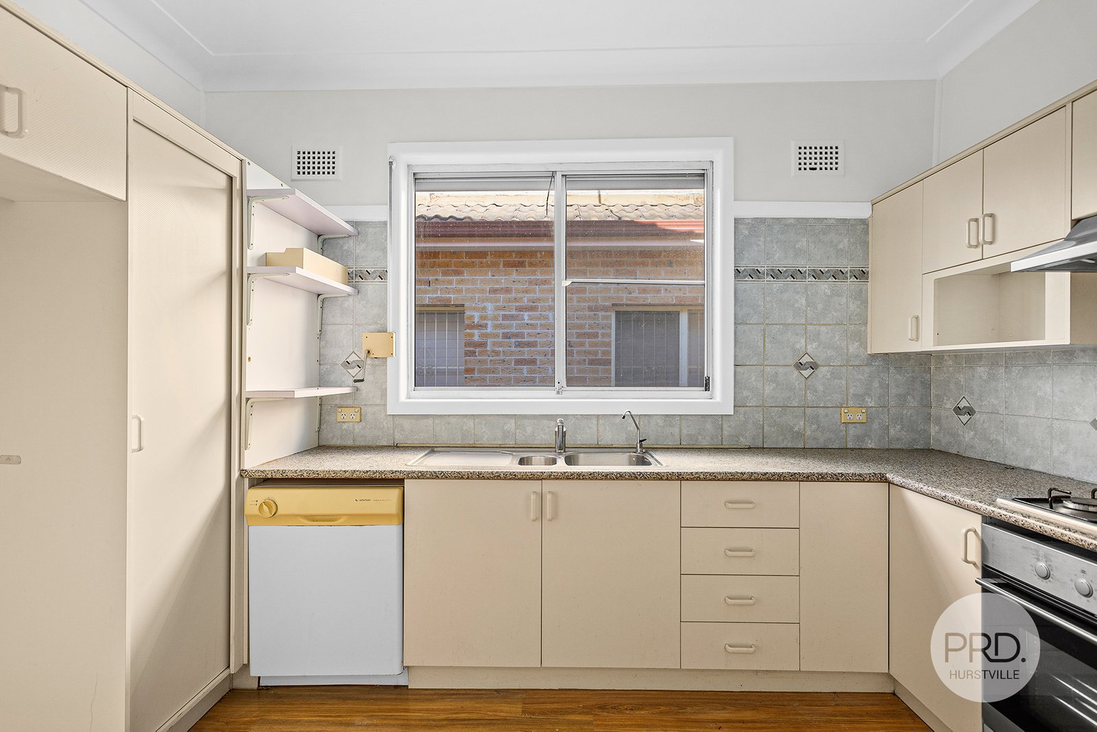 207 Dora Street HURSTVILLE 4