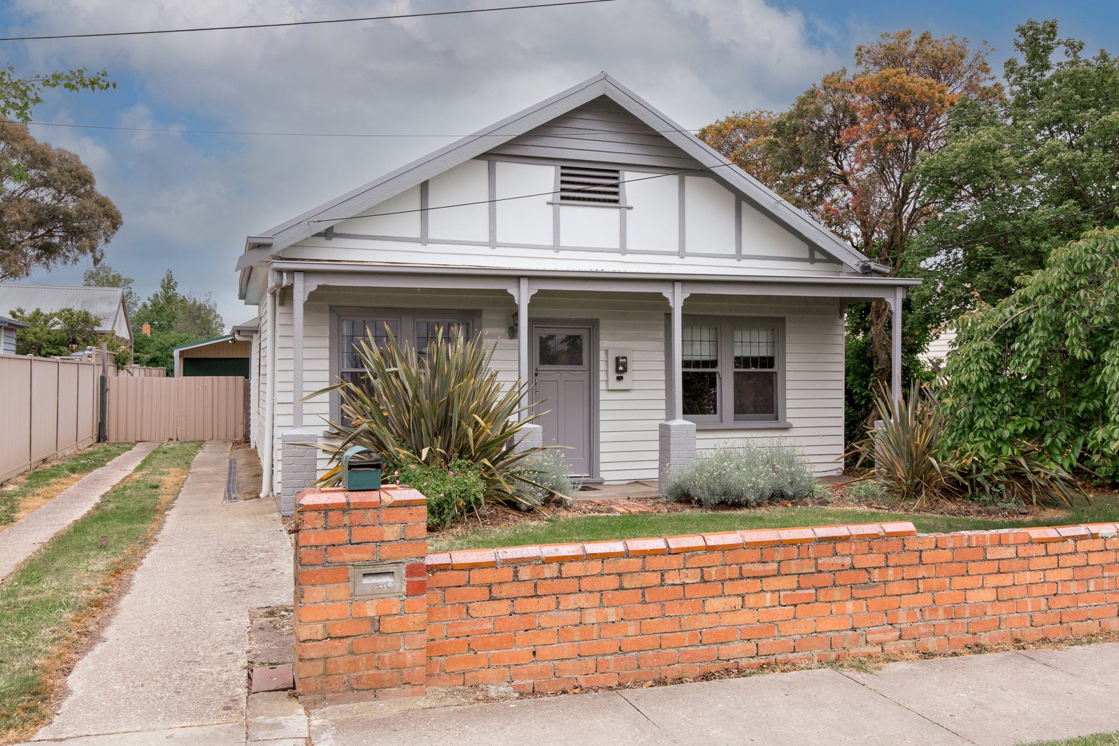 207 Dowling Street, WENDOUREE VIC 3355 Buxton 2022