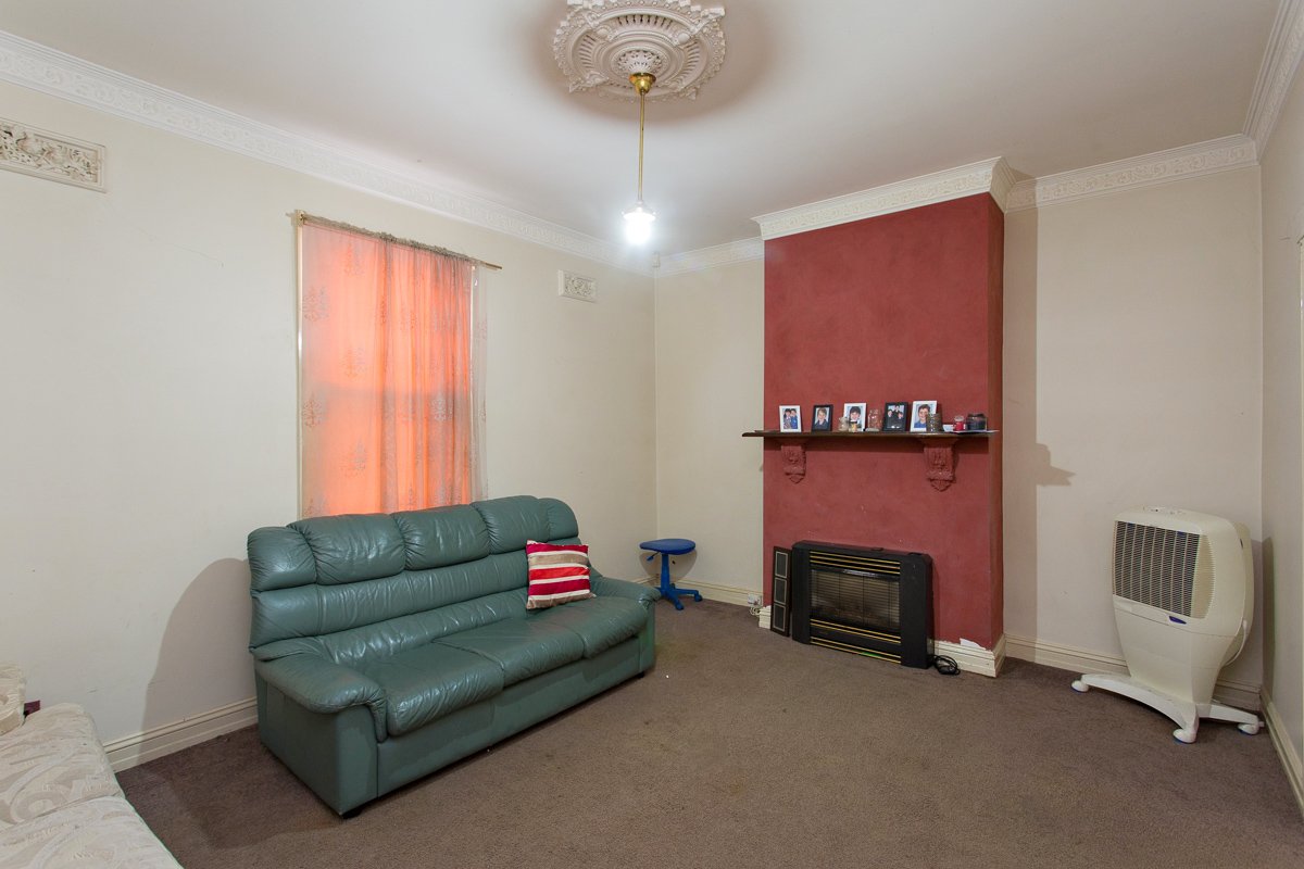 Gallery: 207 Dowling Street