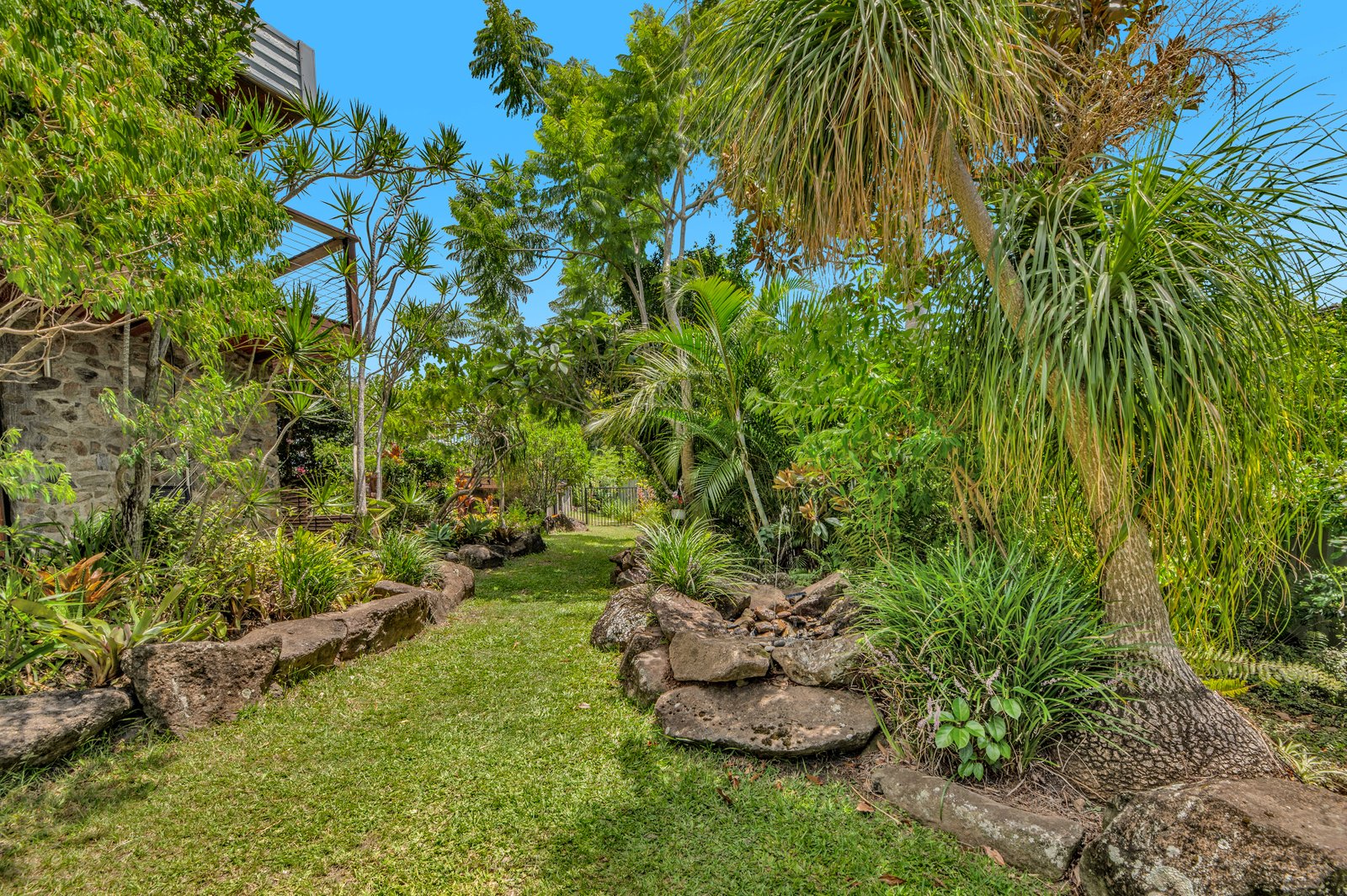 207 Heeb Street ASHMORE 27