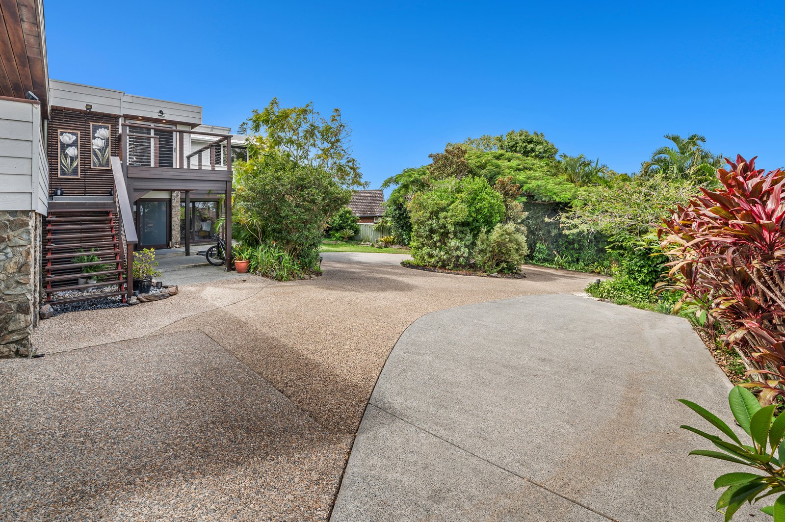 207 Heeb Street ASHMORE 30