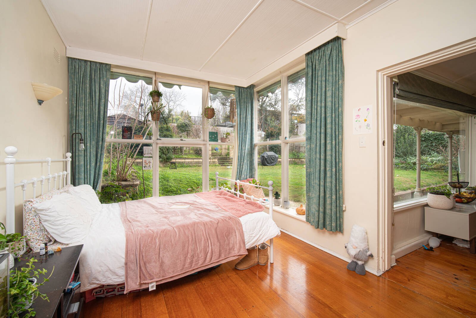 Real Estate and Property in 207 Highfield Road, Camberwell, VIC