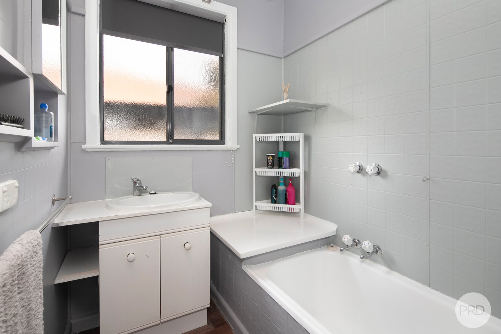 207 Sutton Street REDAN 9