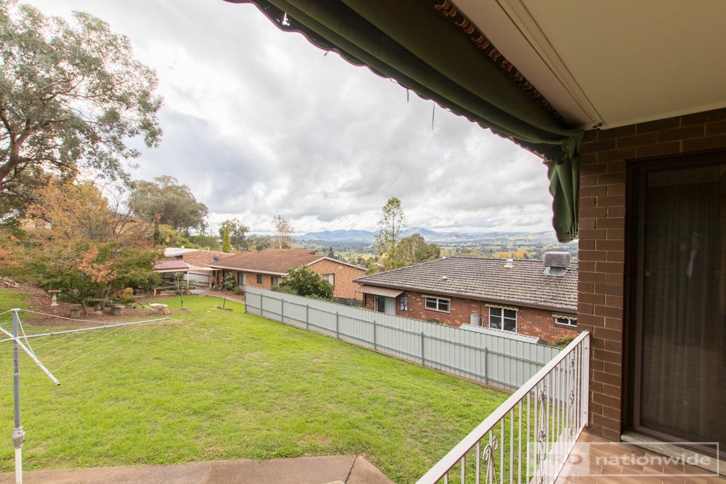 207 Wynyard Street TUMUT 11